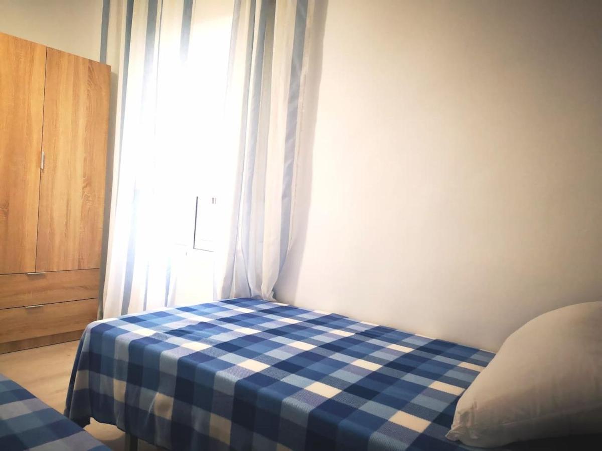 3 Bedroom 150 M From The Beach Torrevieja Exterior photo